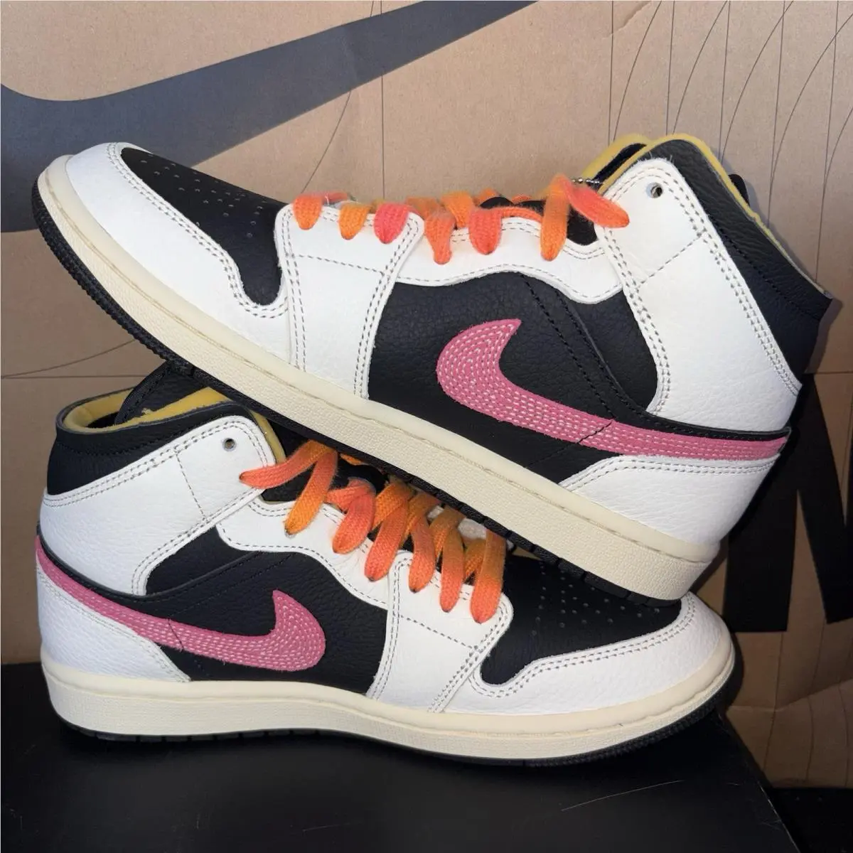 Nike shoes - Air Jordan 1 Mid SE - IB7007-107 - Black 1