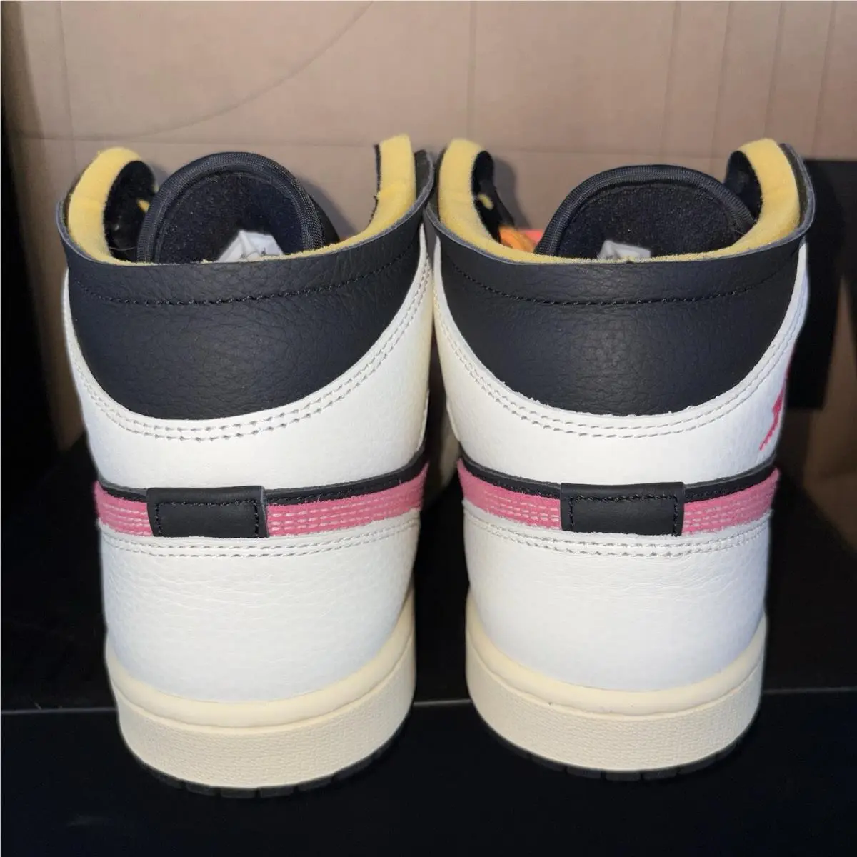 Nike shoes - Air Jordan 1 Mid SE - IB7007-107 - Black 3