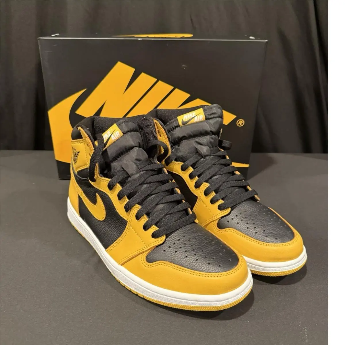 Nike Air Jordan 1 High Top Yellow Black Sneakers w/ Box 10.5