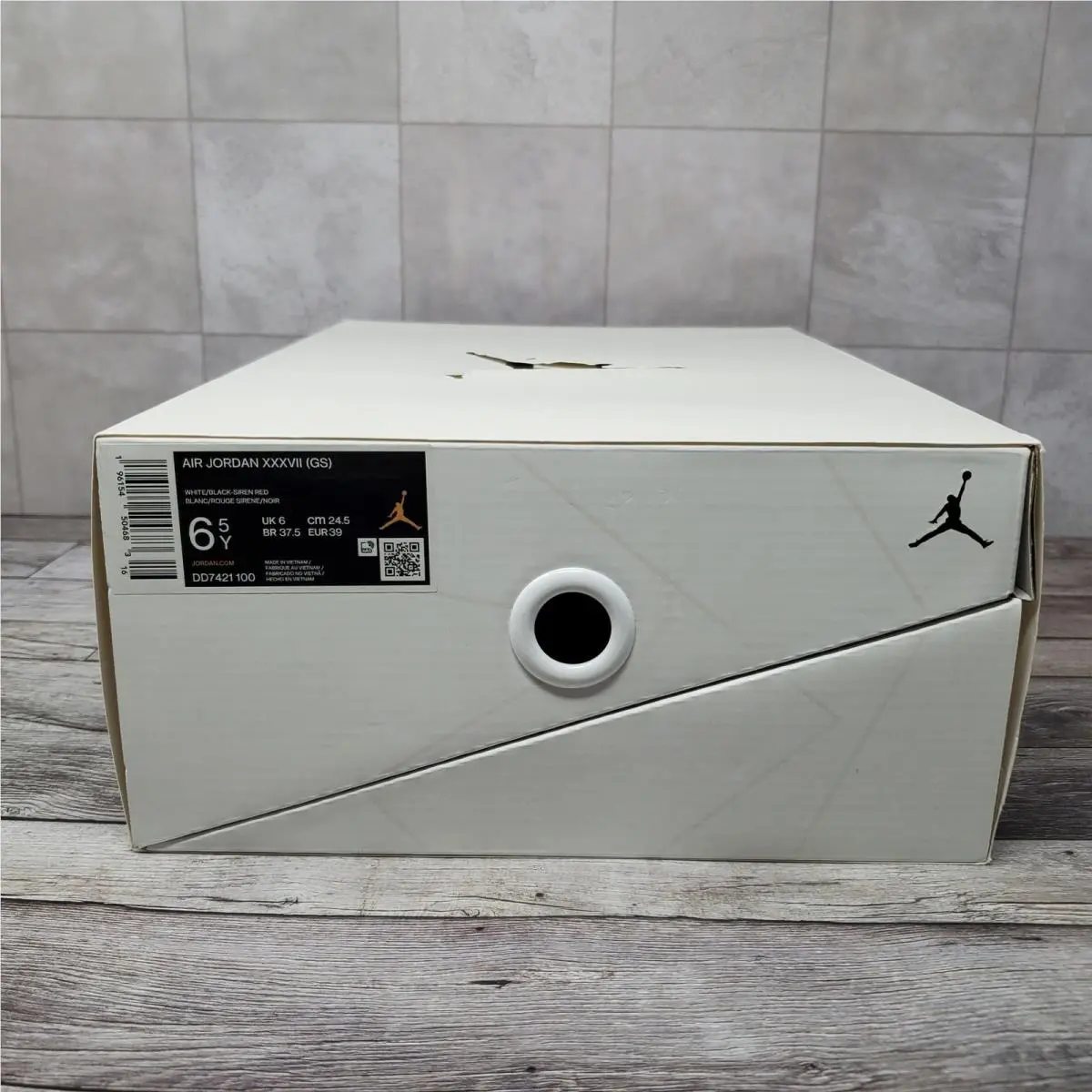 Nike shoes - Air Jordan XXXVII - Air XXXVII - White 8
