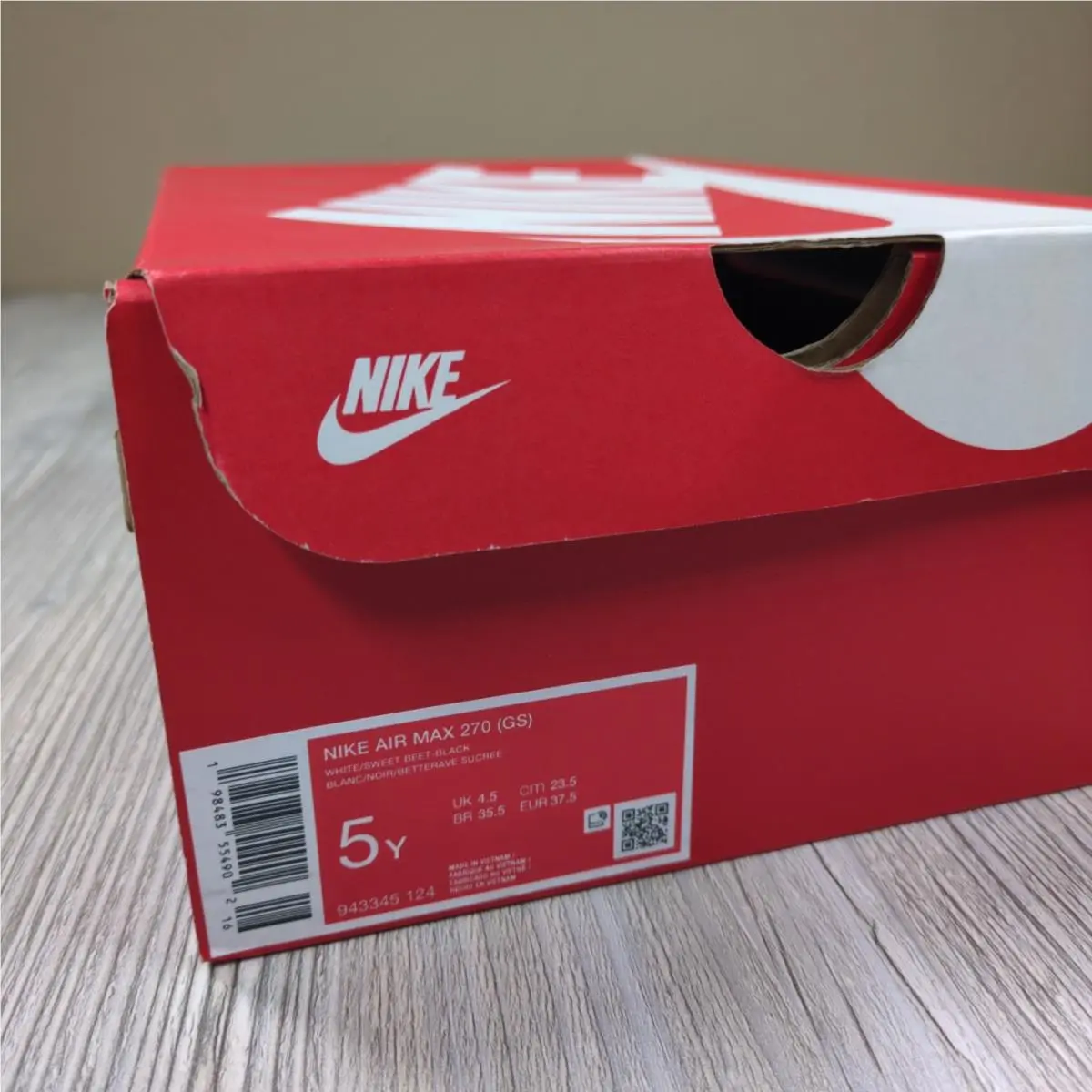 Nike shoes - White 5