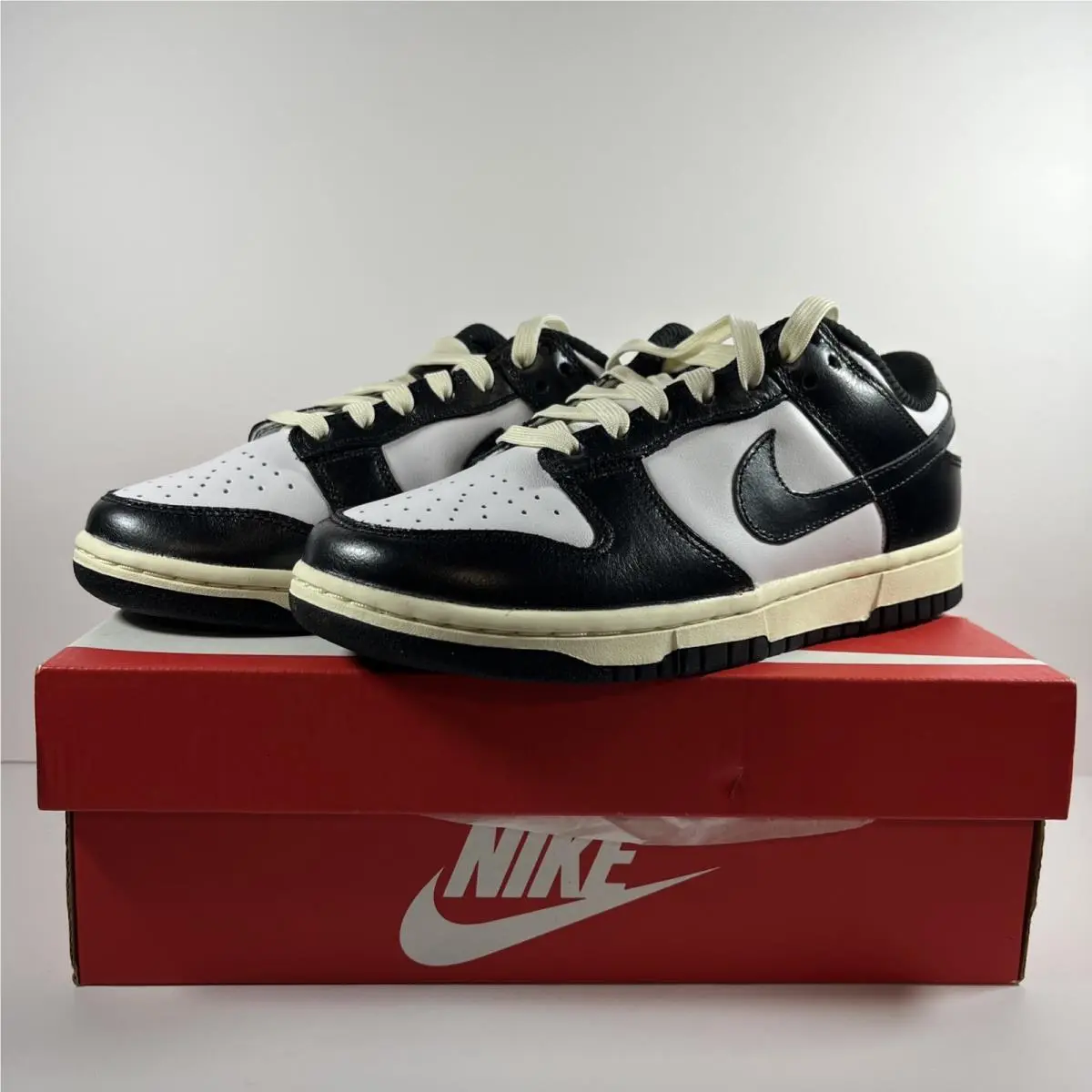 Nike Dunk Low Prm Women’s Size 6.5 White/black-coconut Milk FQ8899 100