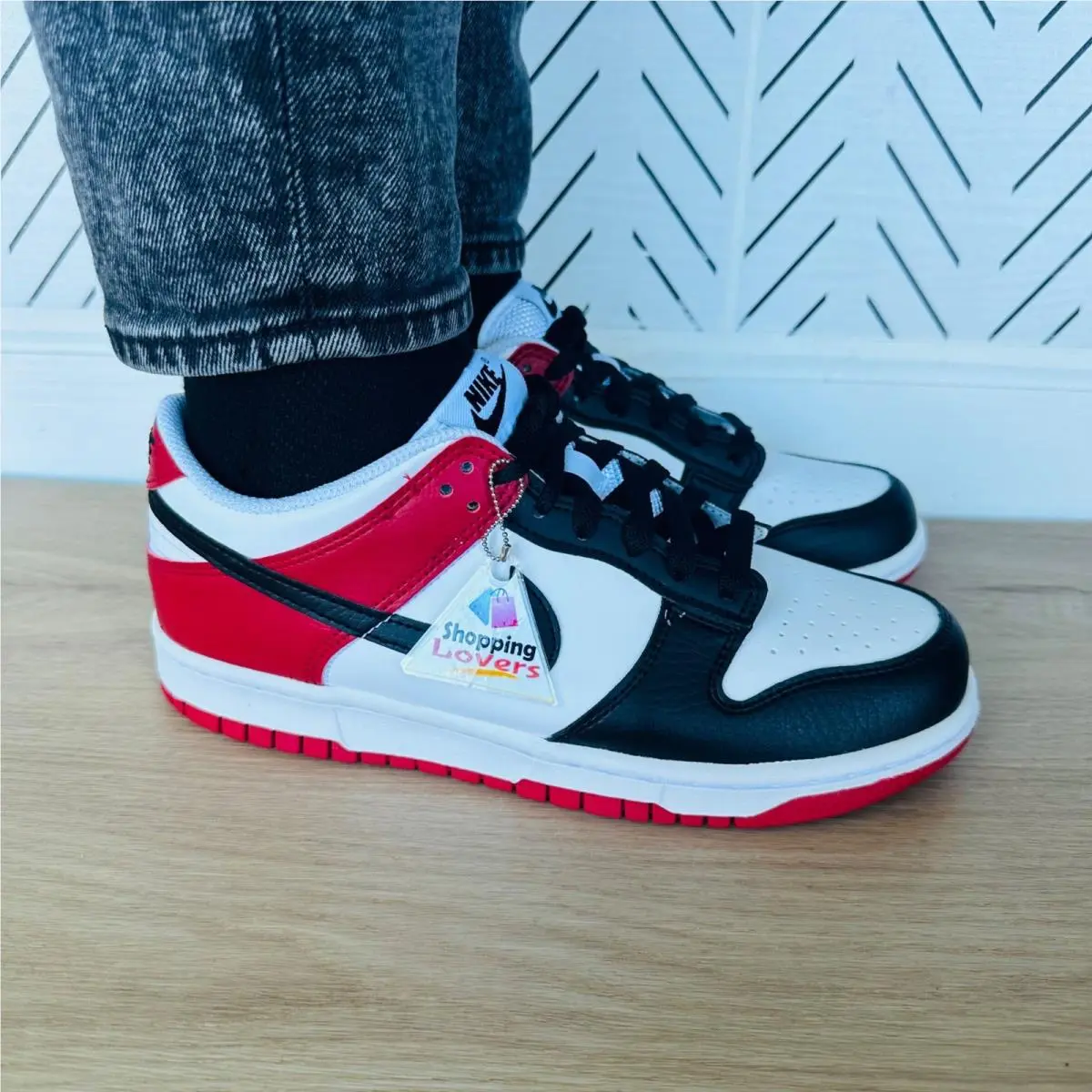 ⭐rare Nike Dunk Low GS Sz 6.5Y Big Kids Shoes Sneakers Black Red Whie HF9980-600