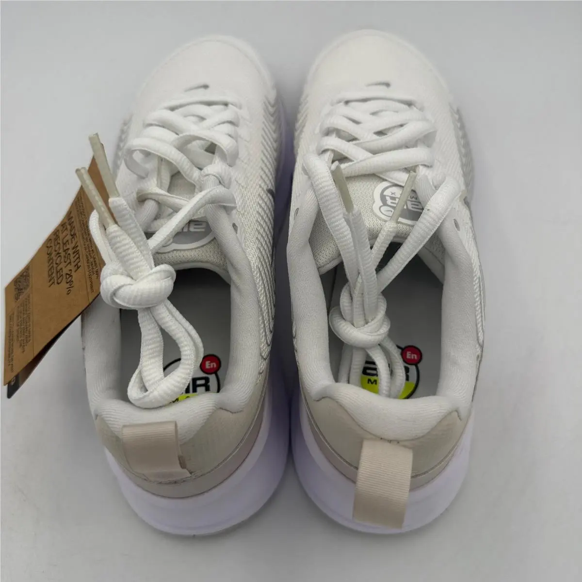 Nike shoes - Nike Air Max Nuaxis SE - White 3