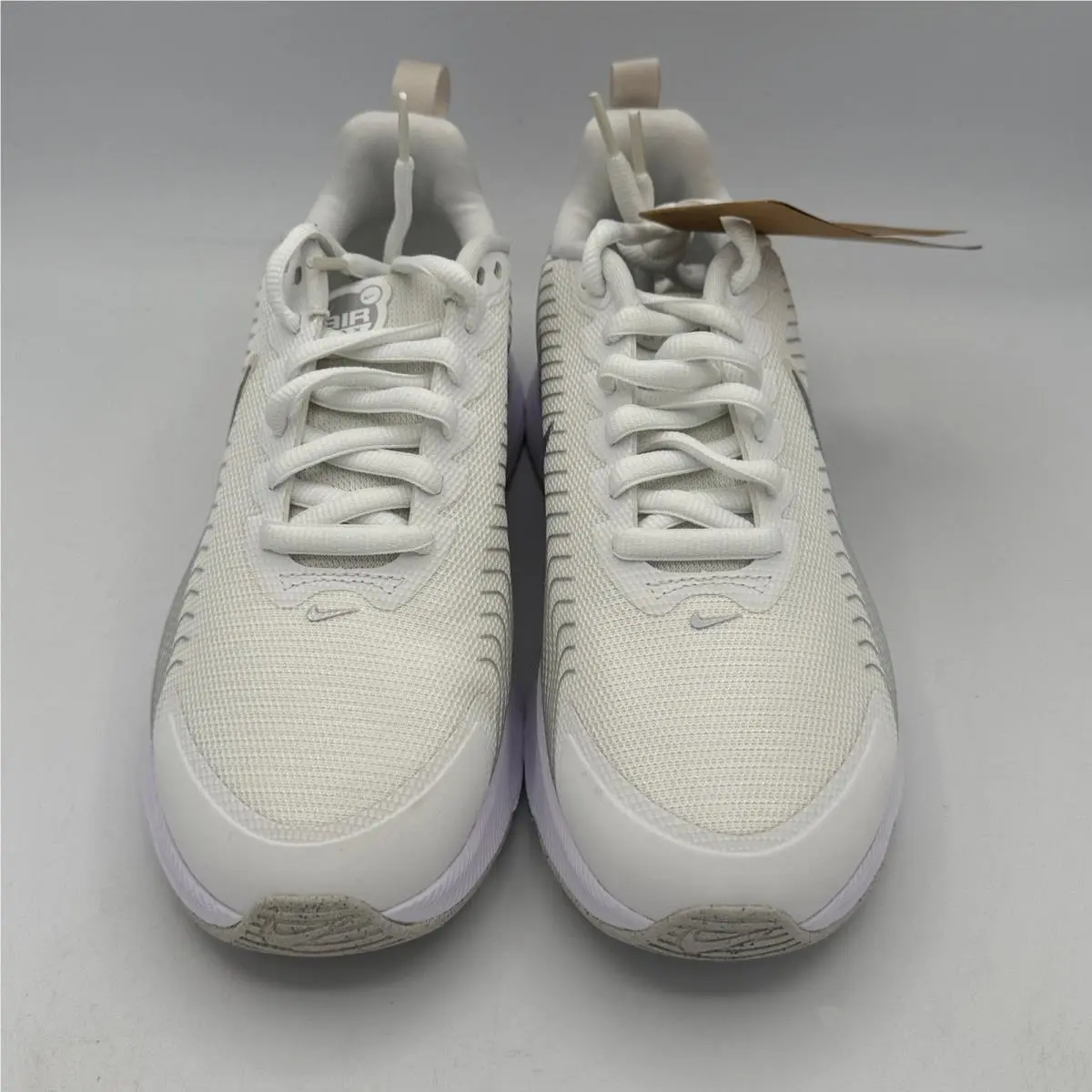 Nike shoes - Nike Air Max Nuaxis SE - White 1