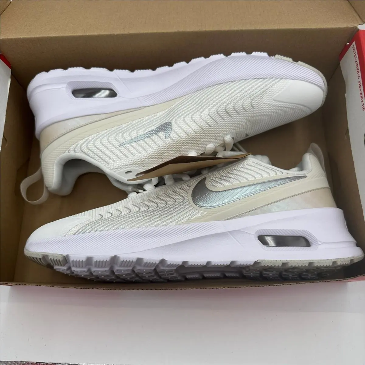 Nike shoes - Nike Air Max Nuaxis SE - White 5
