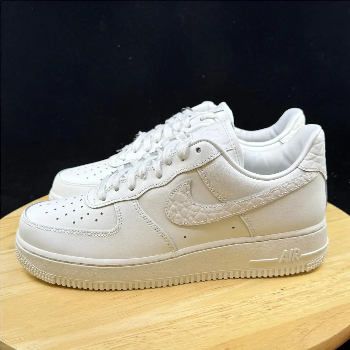 Nike shoes - White 4