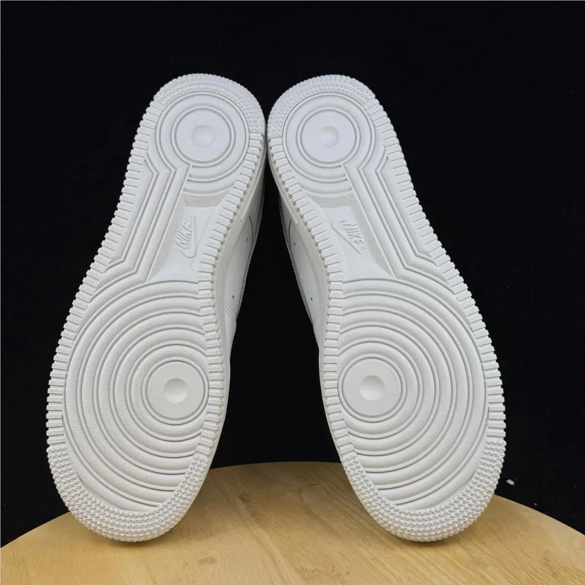 Nike shoes - White 7