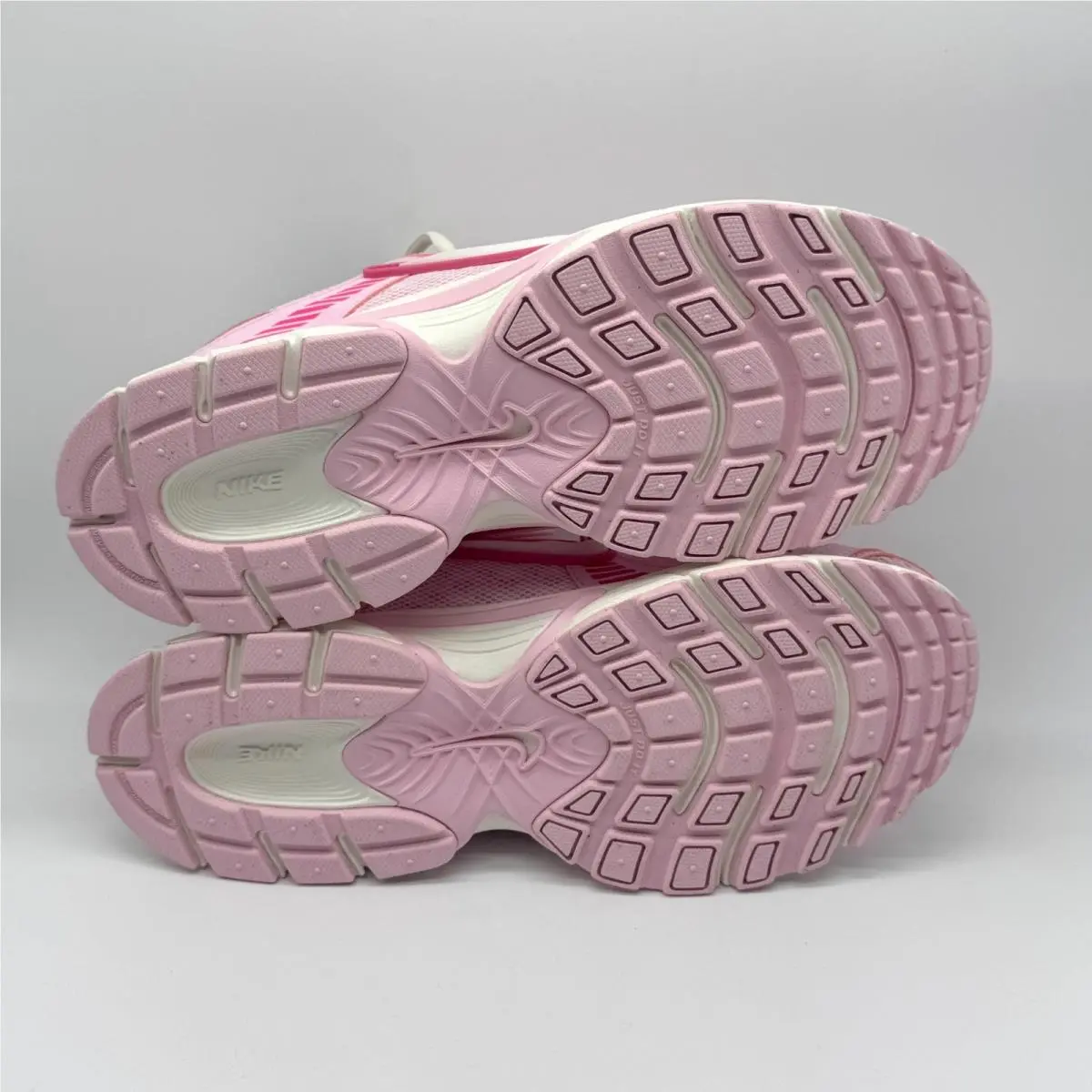 Nike shoes - Nike V5 RNR - RNR - HQ7901-001 - Pink (UPC: 198728482670) 6