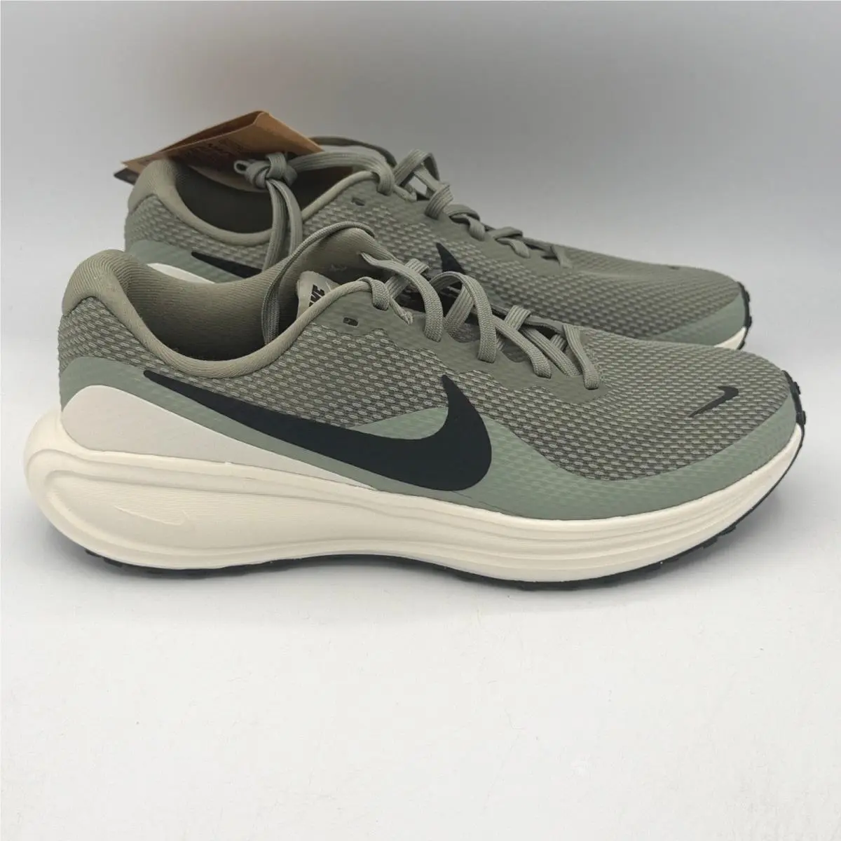 Nike Revolution 8 Mens Running Shoes 8 Light Army Green Black HJ9198-300