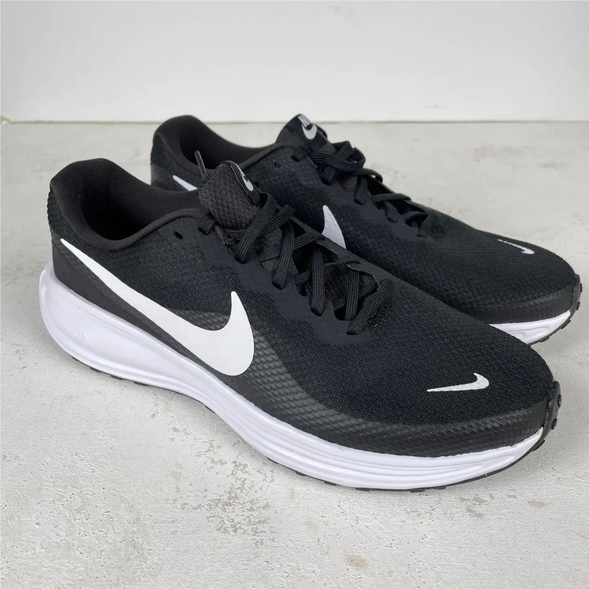 Nike Revolution 8 Womens Running Shoe Size 11 HQ1996-001 Black/white Road