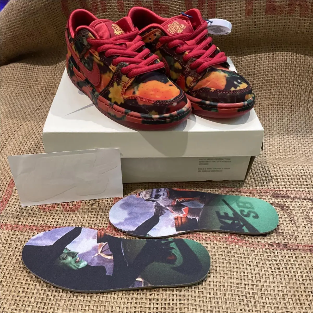 Nike shoes - Nike Dunk SB - Dunk - Red (UPC: 197862176735) 0