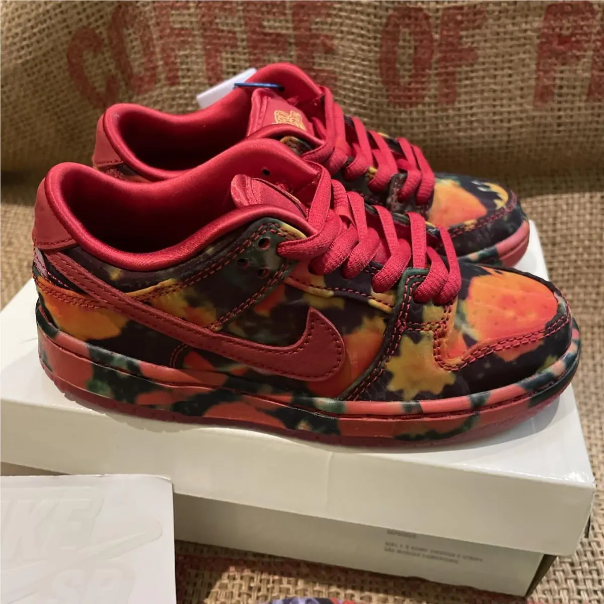 Nike shoes - Nike Dunk SB - Dunk - Red (UPC: 197862176735) 7