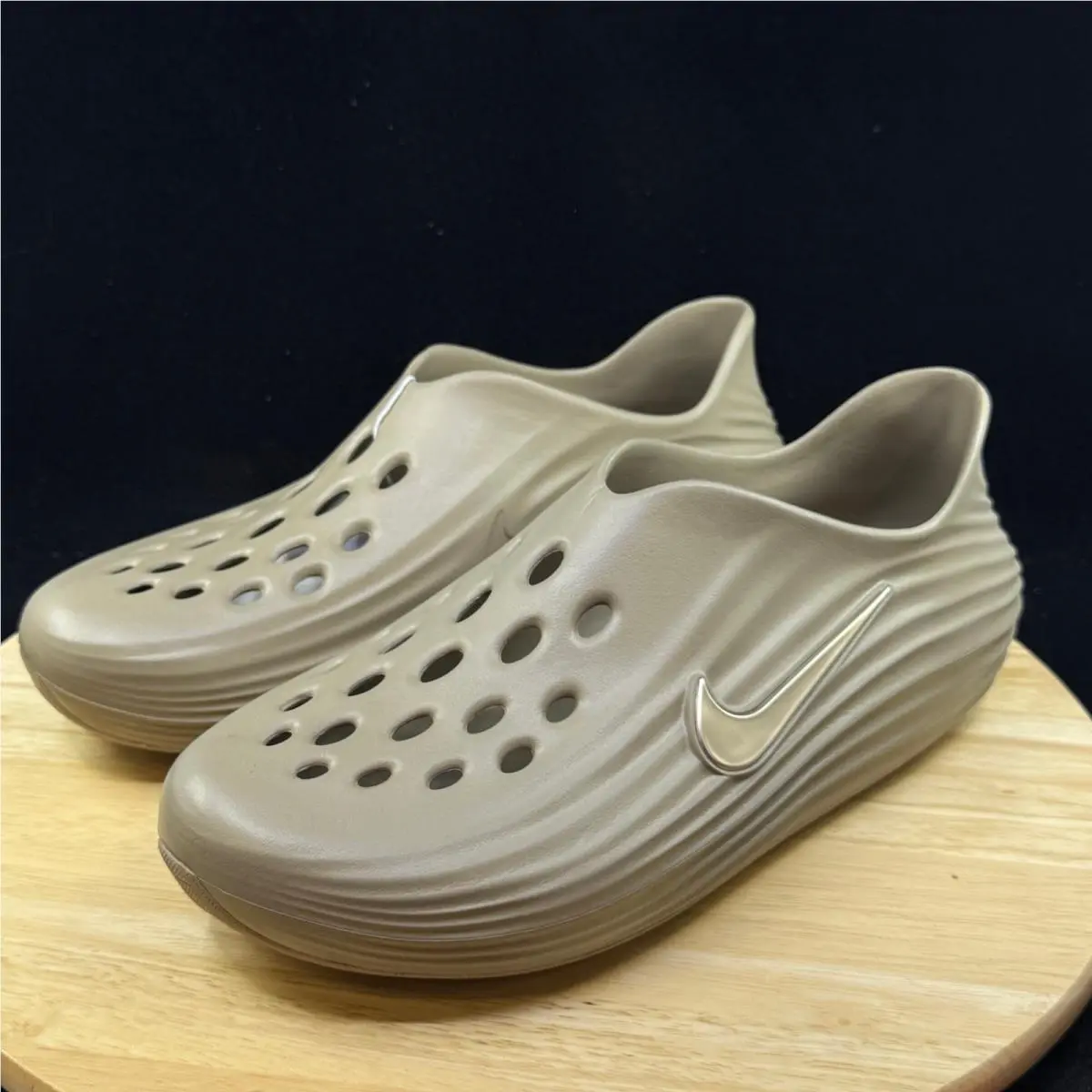 Nike shoes - Brown 0