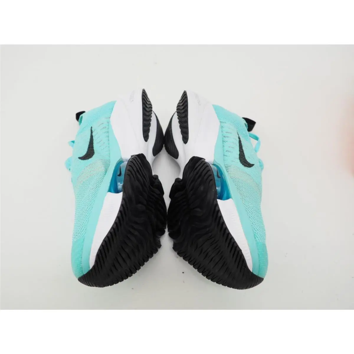 Nike shoes - Green 1