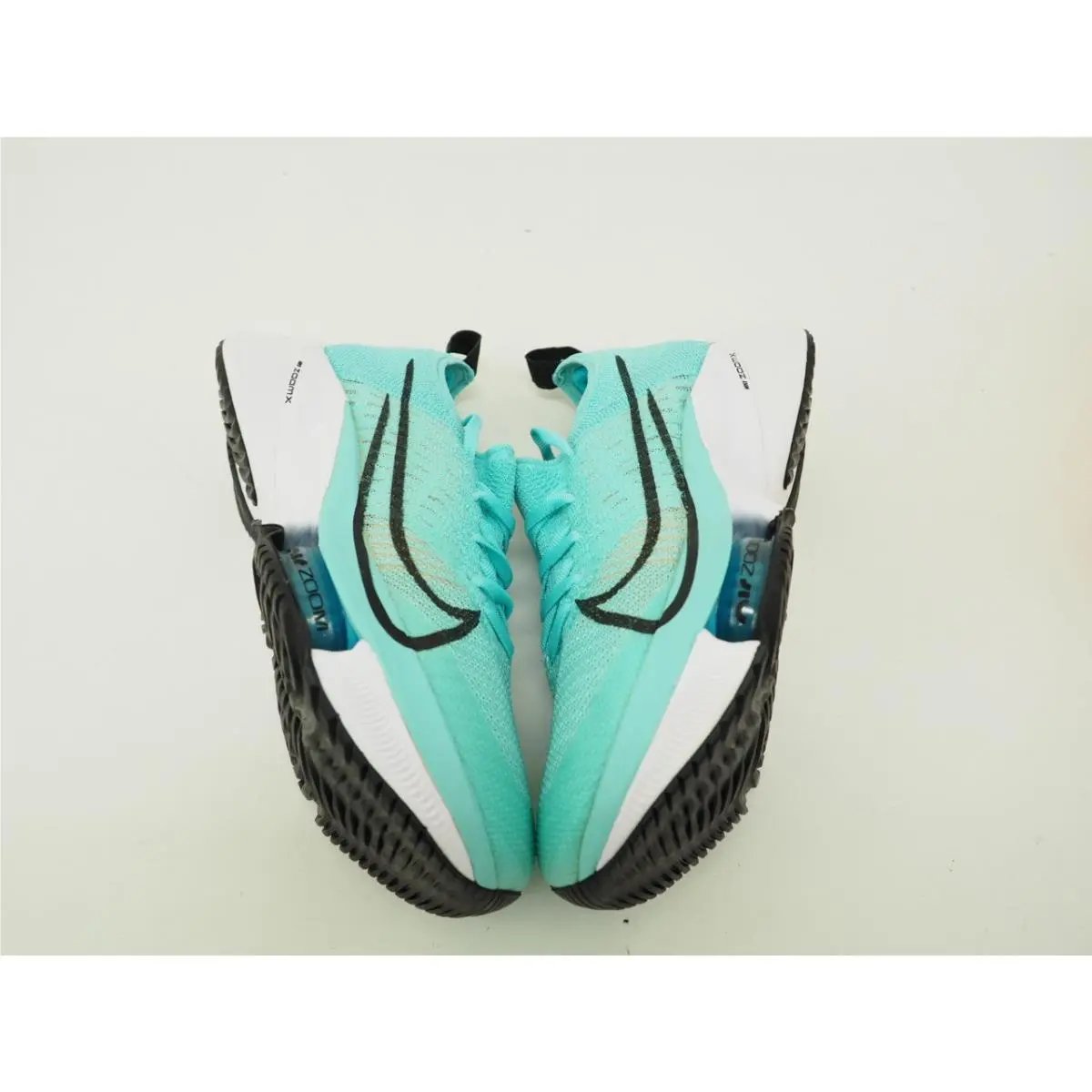 Nike shoes - Green 2