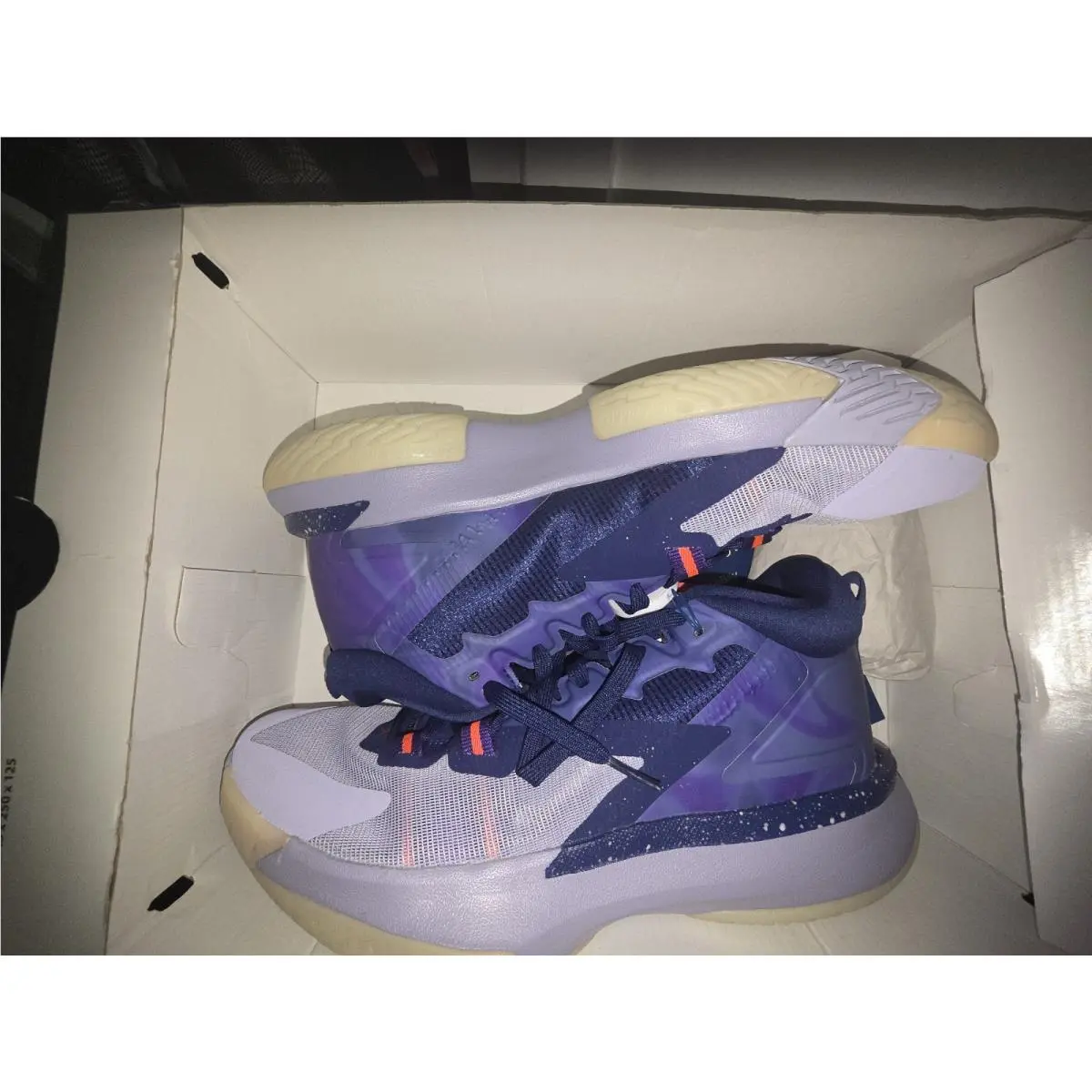 Nike Zion 1 Basketball Glow In The Dark Mens 10.5 - Black