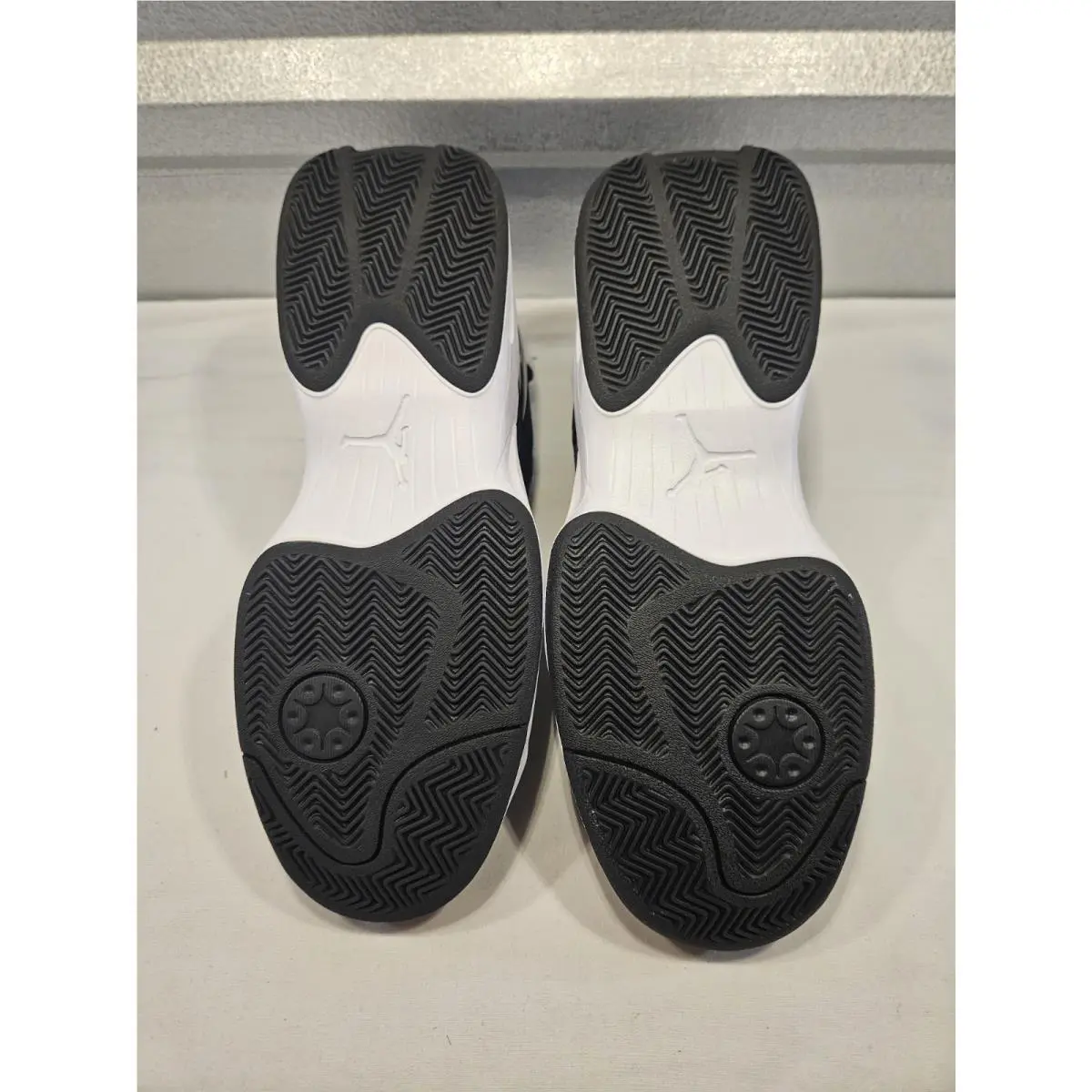 Nike shoes - Jordan Max Aura - Max Aura - FQ8298-004 - Black 3