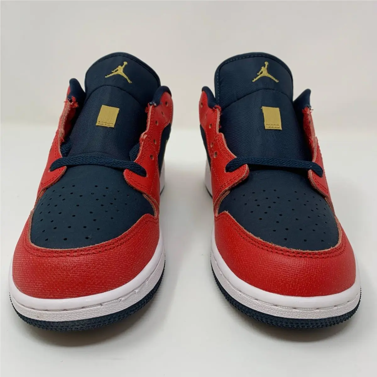 Nike shoes - Nike Air Jordan 1 Low SE - Red 2