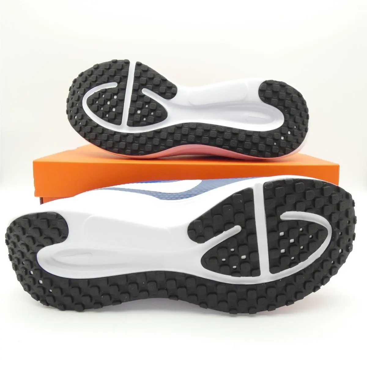 Nike shoes - Nike Revolution 8 - Revolution - Blue 1