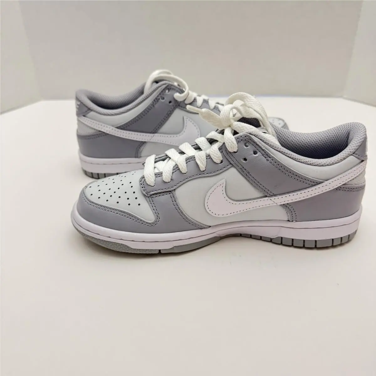 Nike shoes - Gray 4