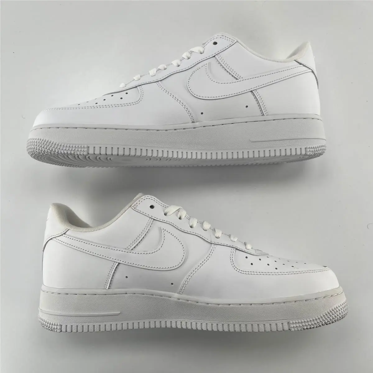 Nike shoes - Nike Air Force 1 Low Supreme White - White 1