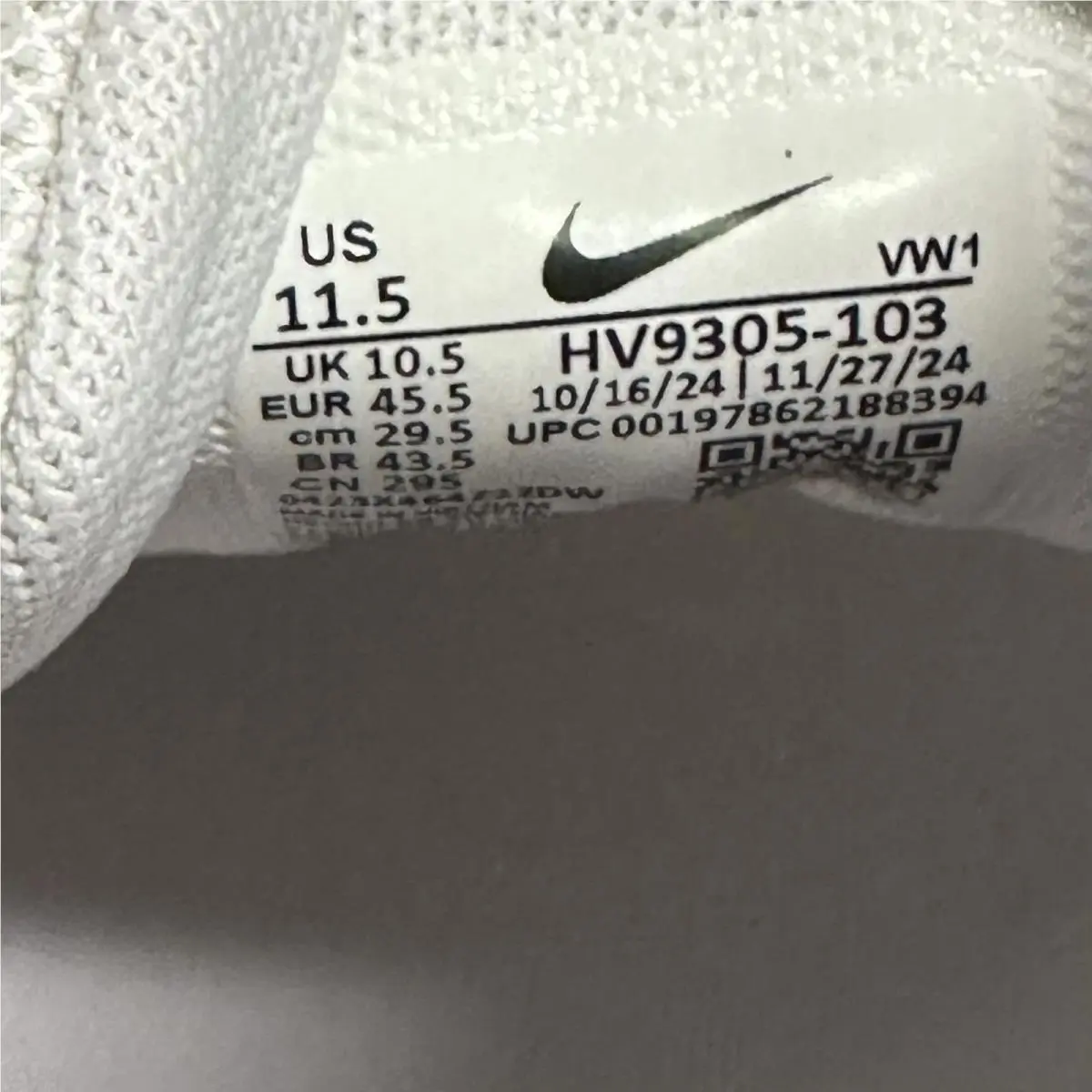 Nike shoes - White 5