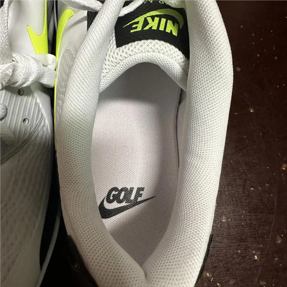 Nike shoes - White 4