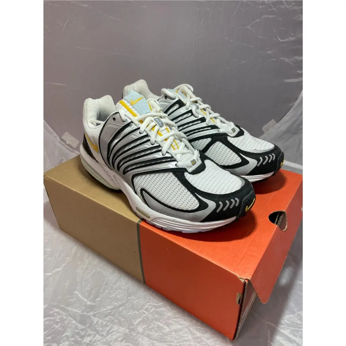 Women`s Nike Air Structure Triax Size 8 2006