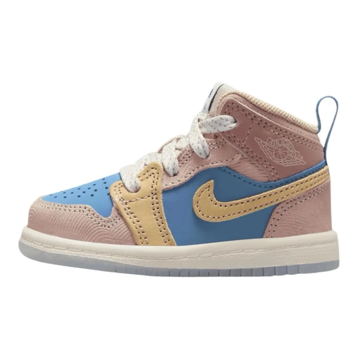 Nike shoes - Pink (UPC: 0197593946560) 0