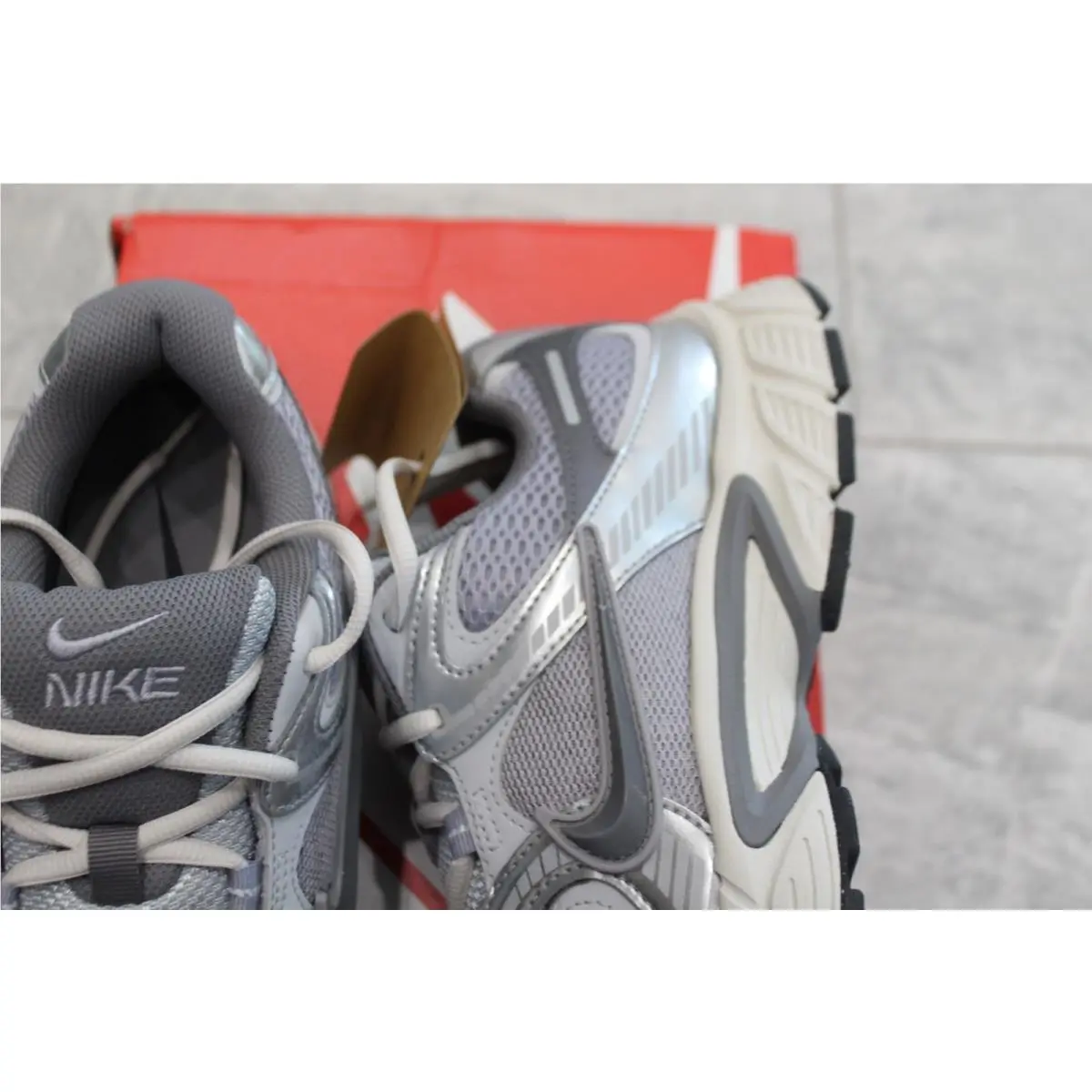 Nike shoes - Nike 5 - HJ5228 - Silver (UPC: 197863974910) 3
