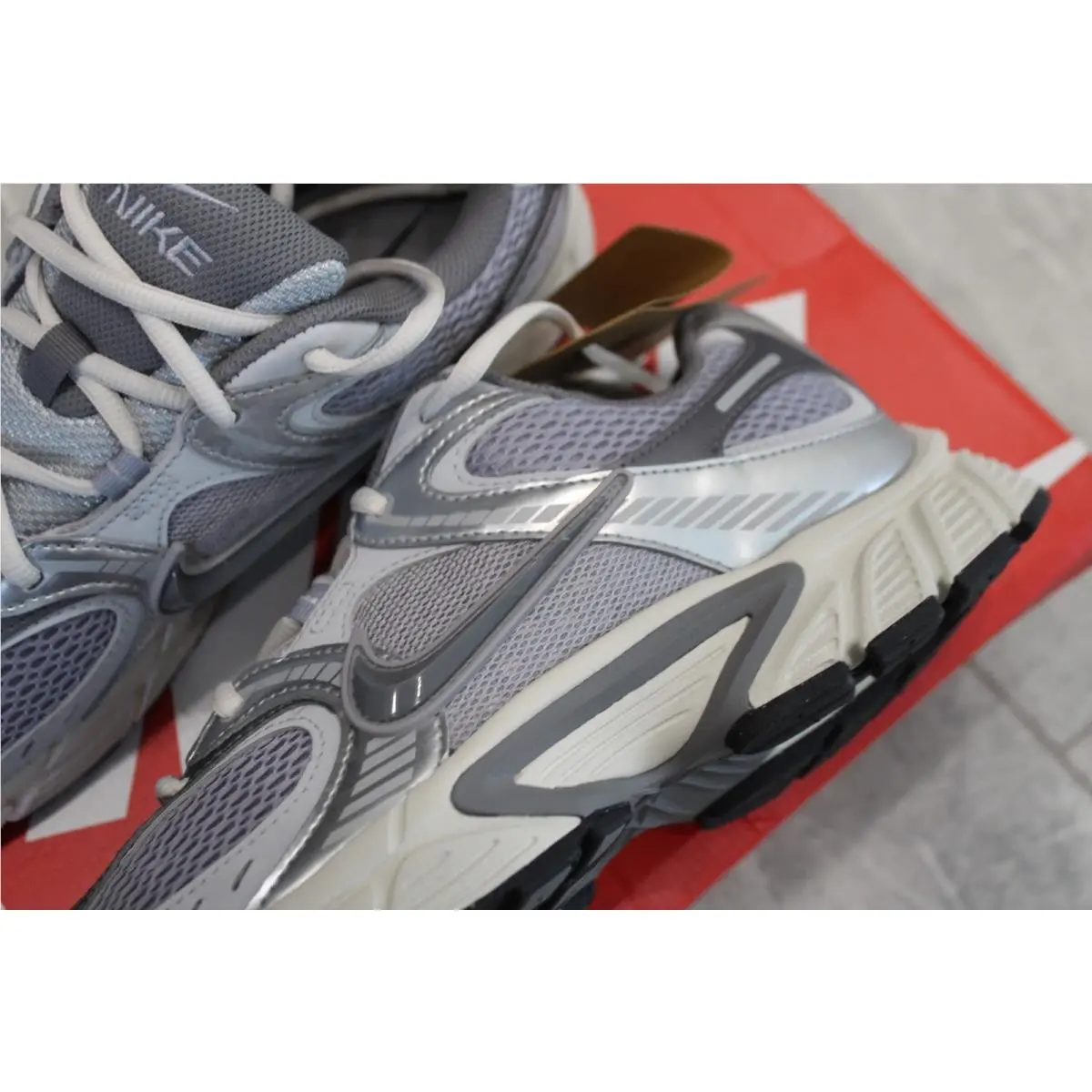 Nike shoes - Nike 5 - HJ5228 - Silver (UPC: 197863974910) 4