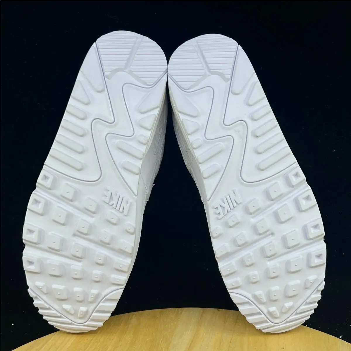 Nike shoes - White 7
