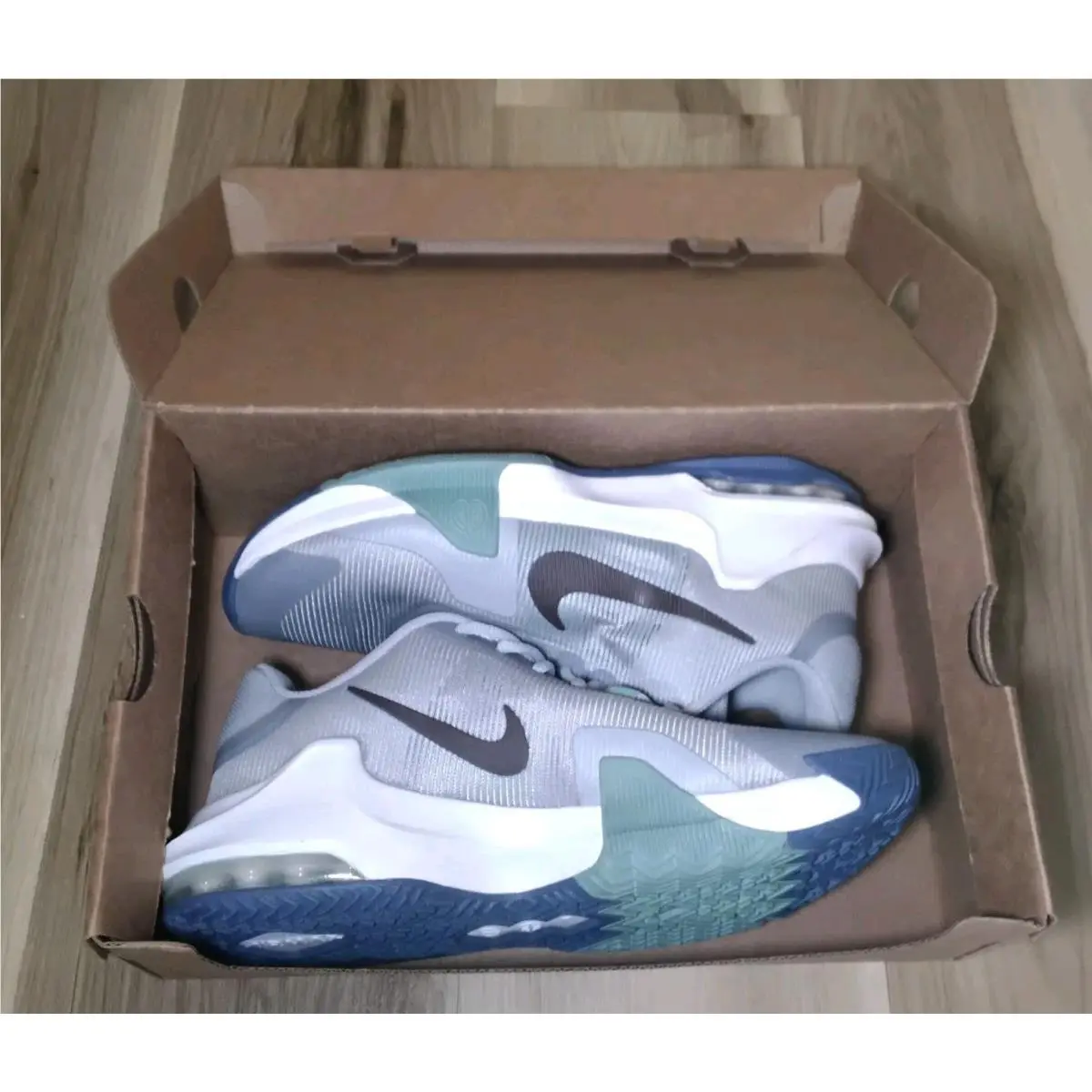 Nike Air Max 270 Wolf/gray Size 8 Mens - DM1124-007