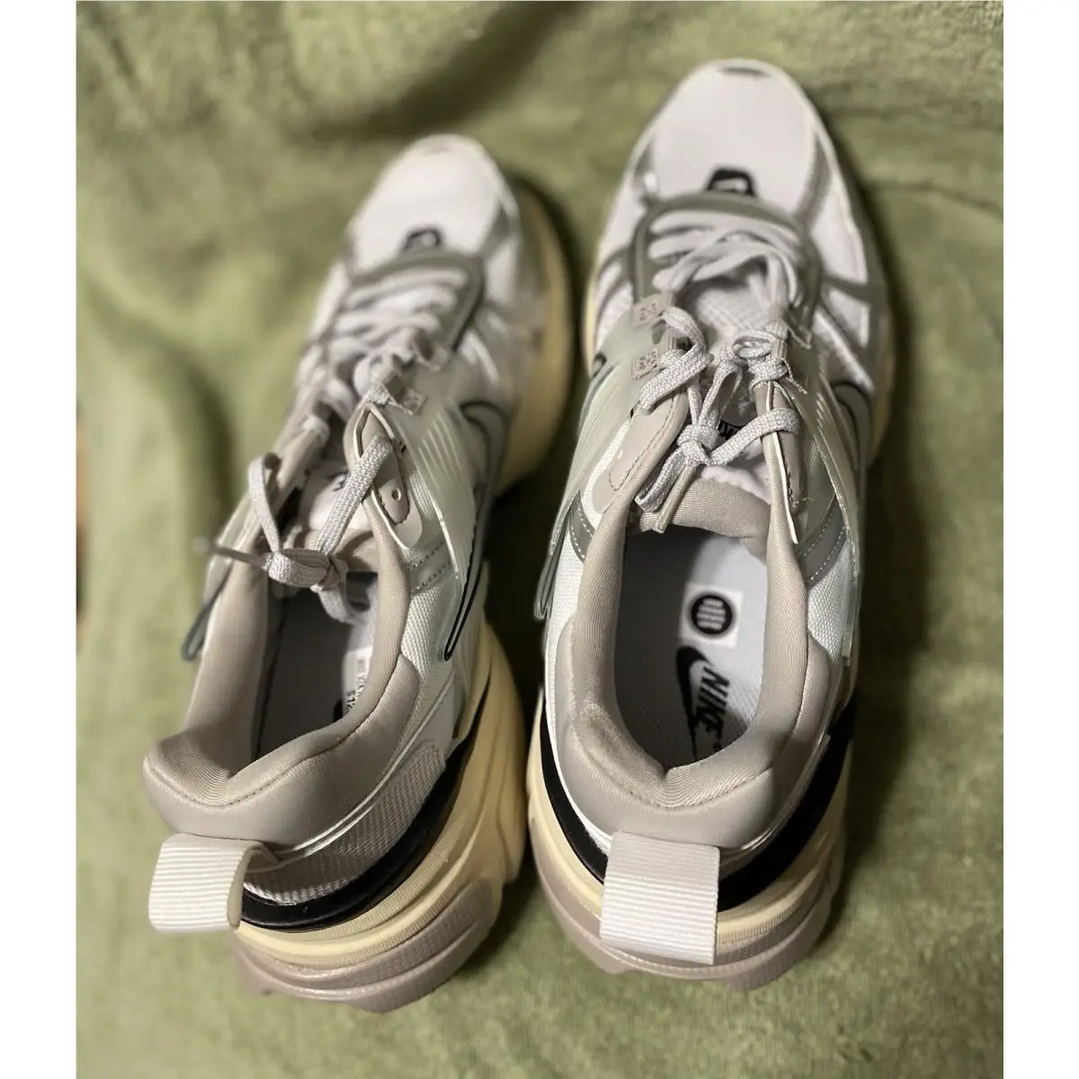 Nike shoes - Nike V2K Run - Run - White 3