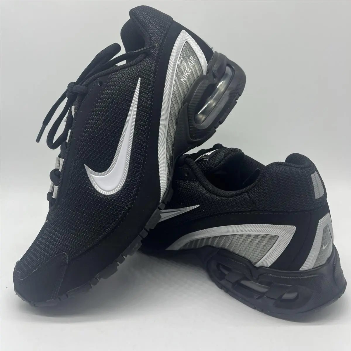 Nike Air Max Torch 3 Running Shoe Size Men 7.5/WOMEN 9 Black/white 319116-011