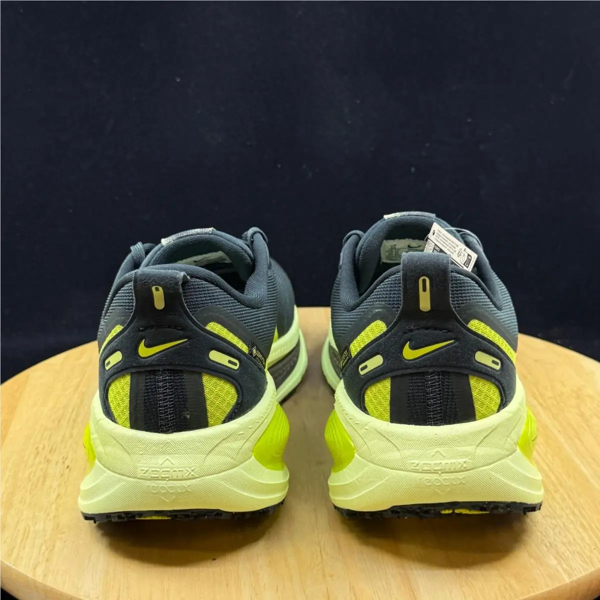 Nike shoes - Green 1