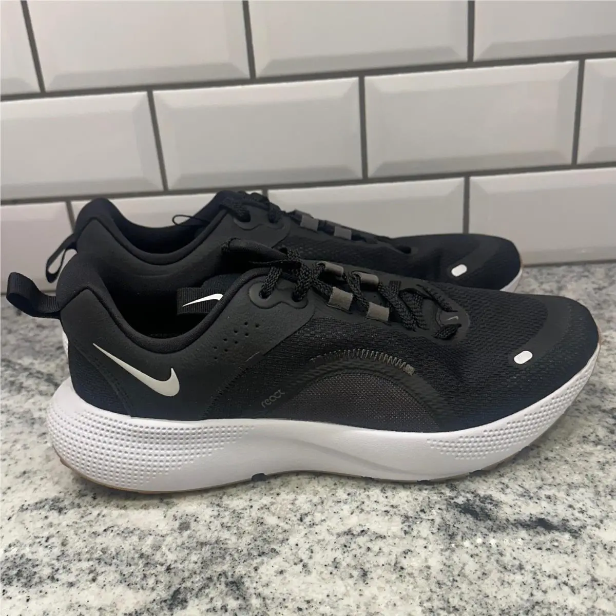 Nike shoes - Nike React Escape Run 2 - Black 3
