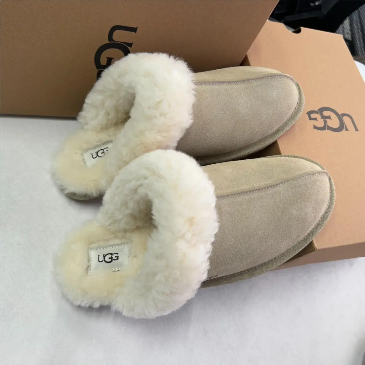 UGG shoes - UGG Scuffette - Scuffette - Sand 18