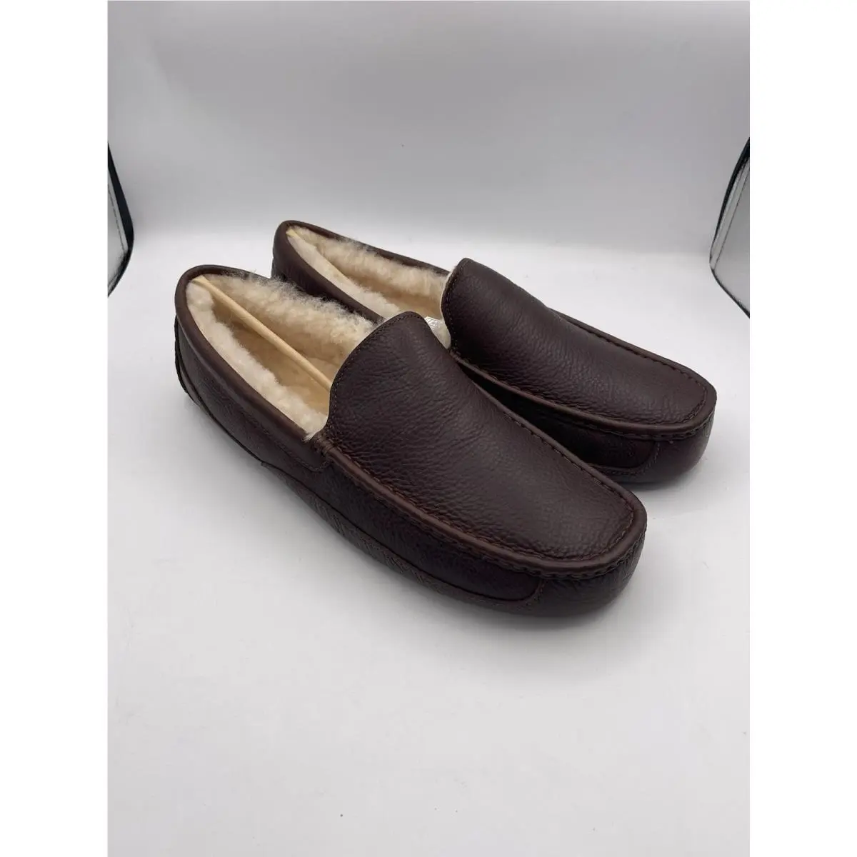 UGG shoes - UGG Ascot - Ascot - Brown 4