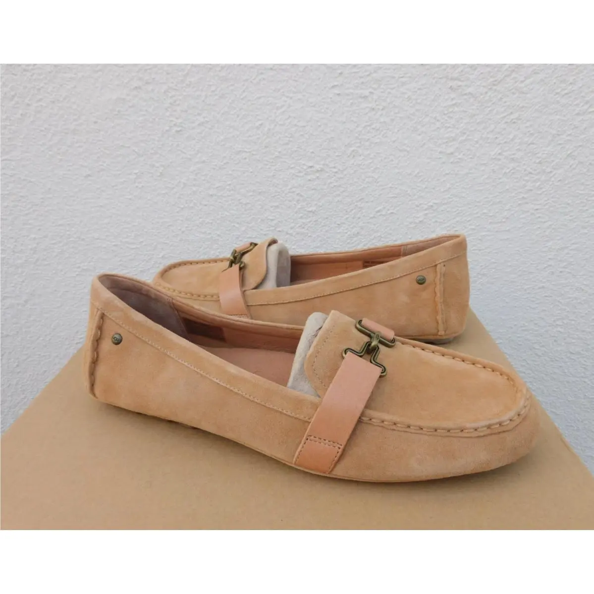 Ugg Aven Tawny Suede Driving Moccasin Loafers Women US 11/ Eur 42