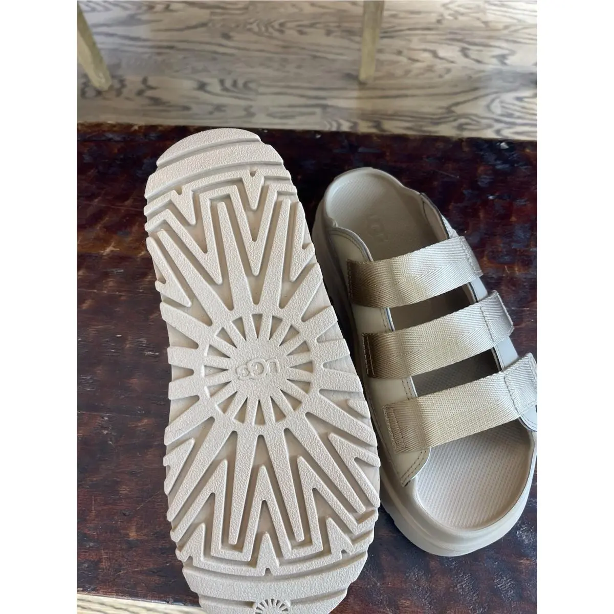 UGG shoes - UGG Goldenglow - Goldenglow - 116730 - Brown (UPC: 197634010748) 2