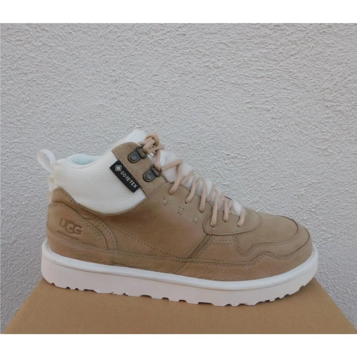UGG shoes - UGG Highland - Highland - Sand (UPC: 195719863234) 0