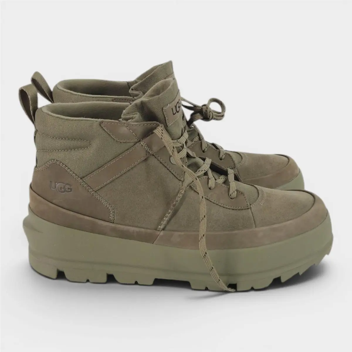 Ugg Men`s The Ugg Lug Chukka Boots Size 11
