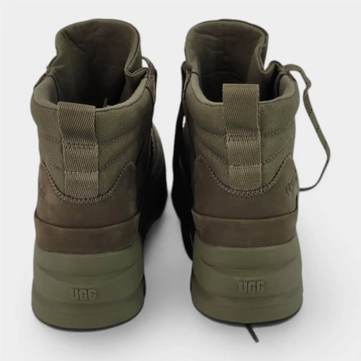 UGG shoes - The Ugg Lug - The Lug - As in Pic 2