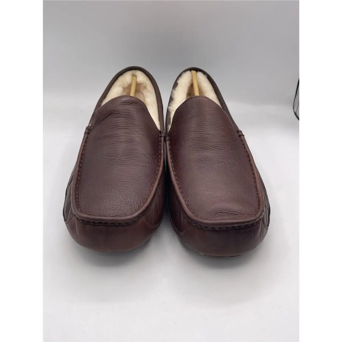 UGG shoes - UGG Ascot - Ascot - Brown 3