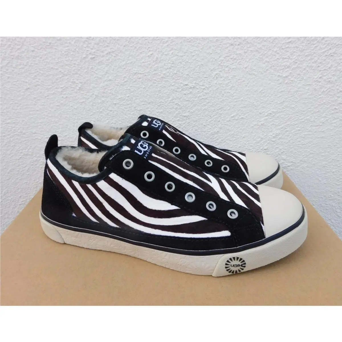 UGG shoes - UGG Laela Exotic - Laela Exotic - Black/ Off White (UPC: 737872884468) 0