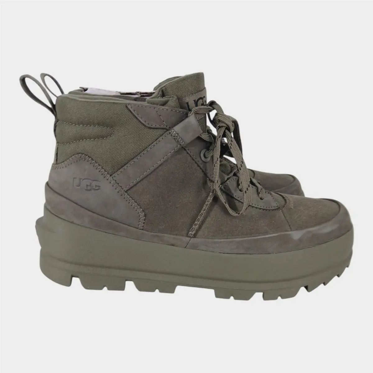 Ugg Men`s The Ugg Lug Chukka Boots Size 8