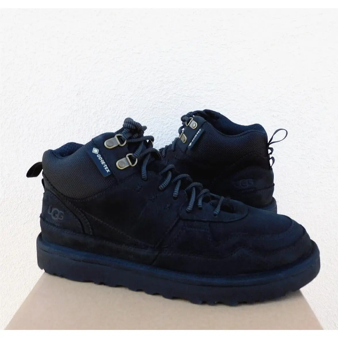 Ugg Black Highland HI Gtx Gortex Waterproof Sneaker Boots US 7/ Eur 38