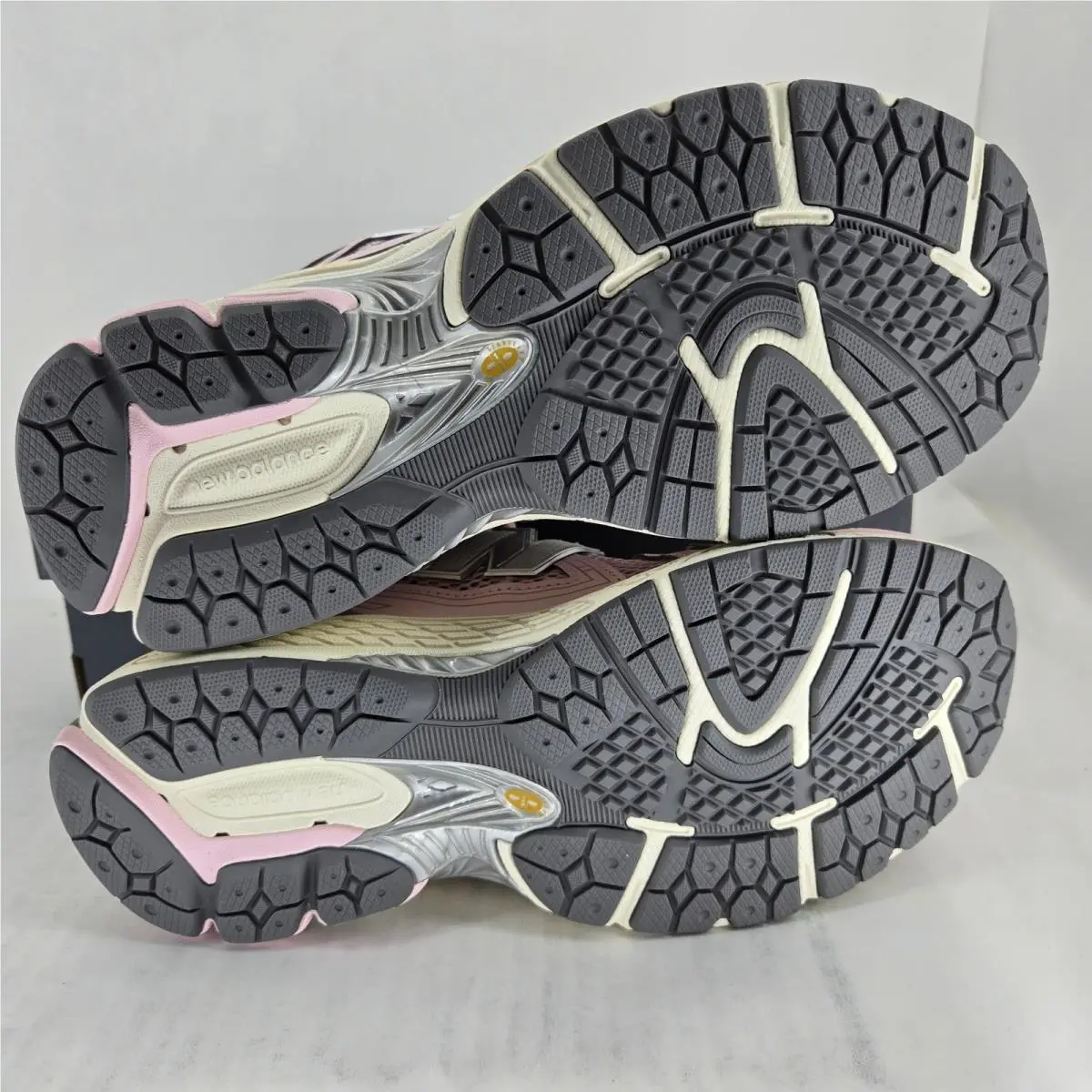 New Balance shoes - 1906R - 1906R - Pink 3